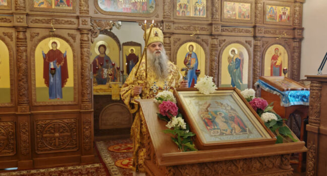 Епископ Валуйский и Алексеевский Савва совершил Божественную Литургию в Николо-Тихвинском женском монастыре поселка Пятницкое