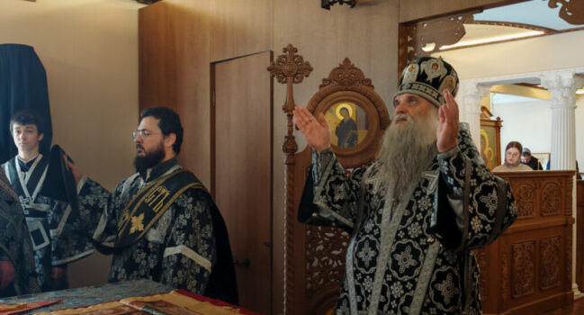 Епископ Валуйский и Алексеевский Савва совершил Божественную Литургию Преждеосвященных даров в Николо-Тихвинском женском монастыре поселка Пятницкое